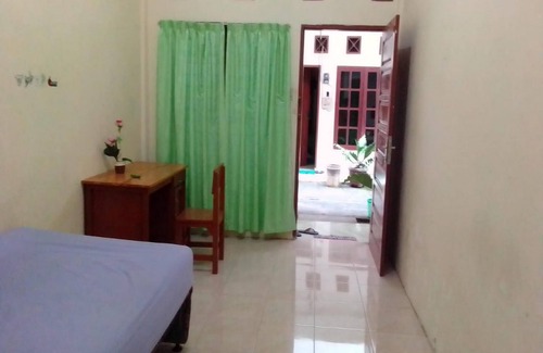 Medan Hotel | SPOT ON 93851 Fermansio Homestay 1