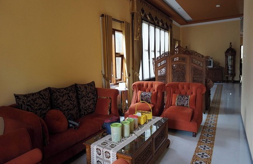 Tulungagung Hotel | SPOT ON 93946 Wisma Kost & Penginapan Afilia Buana Syariah