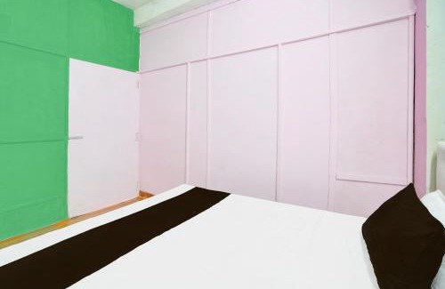 Phulpur Hotel | SPOT ON Prayaj In Hotel & Restaurant