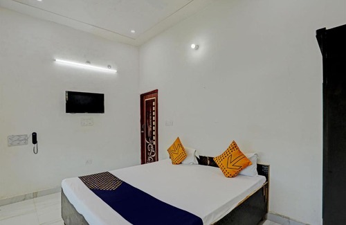 Aligarh Hotel | SPOT ON Royal Palm Room & Restaurant