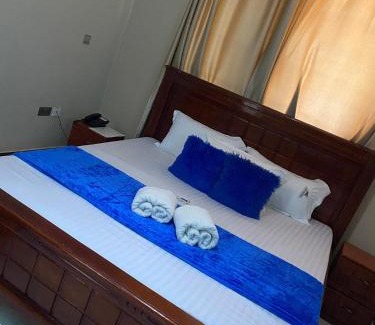Kampala Hotel | SPOTLIGHT MOTEl