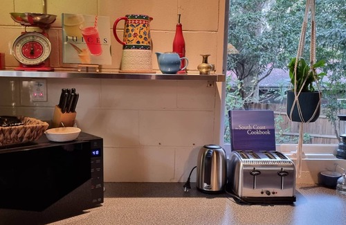 Mystery Bay House | Spotted Gum Retreat: cosy nest @ Mystery Bay