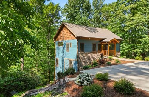 Boone House | Sprawling Blowing Rock Escape with Theater and Hot Tub