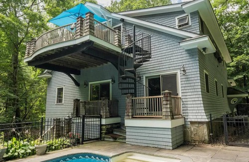 Greenfield Center House | Sprawling Saratoga Estate w/ Pool and Game Room (mins to Track)