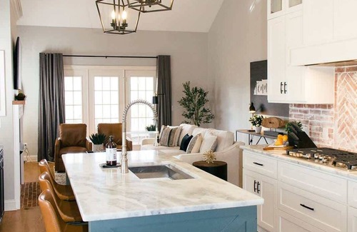 Belle Meade House | Sprawling Sylvan Park Estate