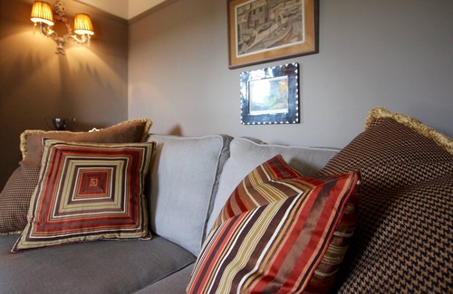 Burry Port Cottage | SPRING BREAKS - COSY COTTAGE; BEACHES; DOG FRIENDLY