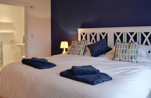 Ilfracombe House | Spring Cottage