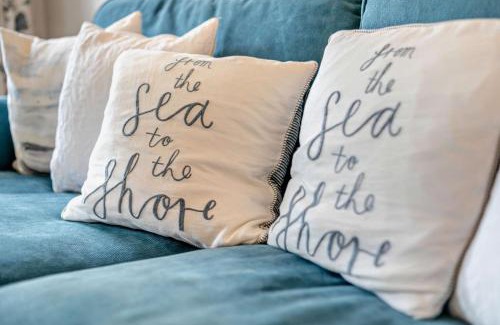 Edmonton House | Spring Cottage