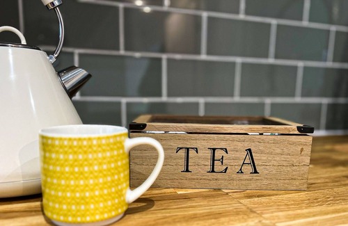 Bonsall Cottage | Spring Cottage Sleeps 6 pet friendly