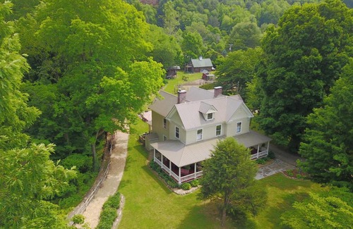Hot Springs House | Spring Creek Farmhouse