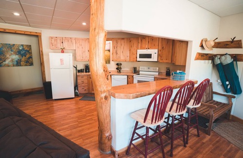 Hill City Cabin | Spring Creek Splendor. The Perfect Location. Private Lower Level Apartment. Fun!