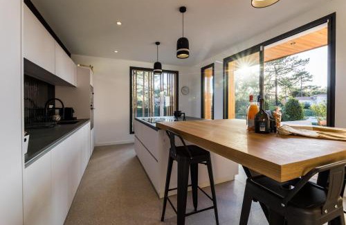 Anglet Villa | SPRING KEYWEEK - Contemporary villa with pool in the hea