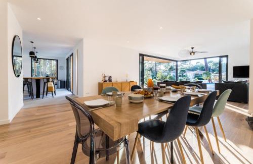 Anglet Villa | SPRING KEYWEEK - Contemporary villa with pool in the hea