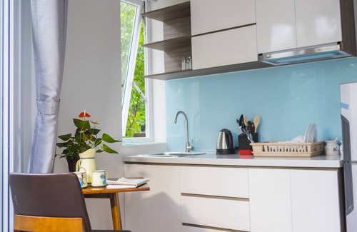 Tan Qui Dong Apartment | Spring Light Home