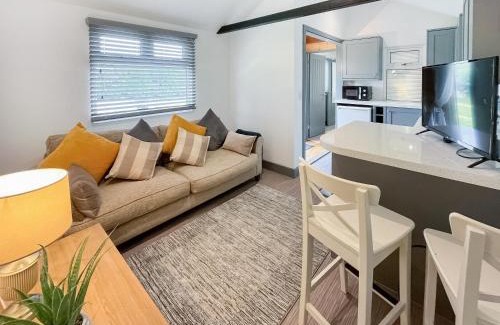 Southbourne House | Spring Lodge