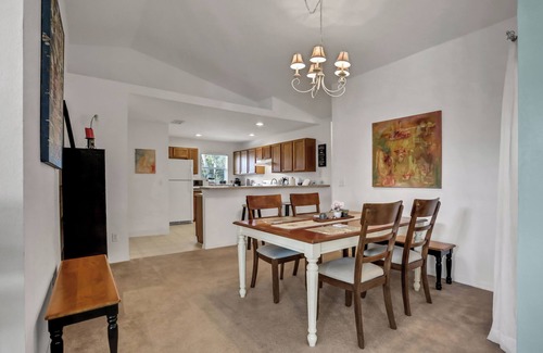 Deltona Lakes House | Spring Promotion/Live, Work & Play in Deltona Lakes