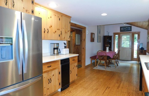 Harrison House | *SPRING SPECIAL* Charming Maine cottage with stunning views over Long Lake!