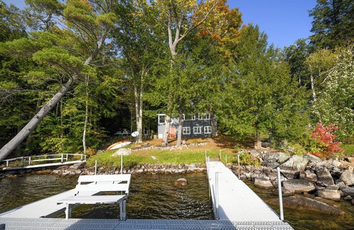 Harrison House | *SPRING SPECIAL* Charming Maine cottage with stunning views over Long Lake!