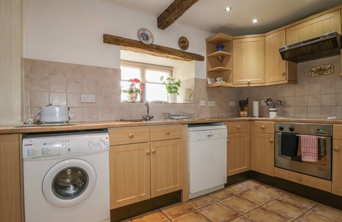 Penrith Cottage | SPRINGARTH COTTAGE, pet friendly, with a garden in Newby