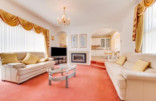 Tenby House | Springfield