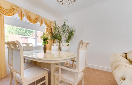 Tenby House | Springfield