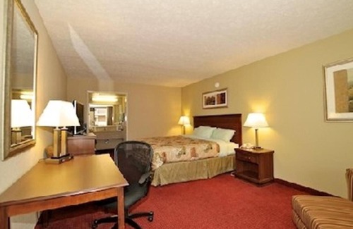 Springfield Hotel | Springfield Inn TN