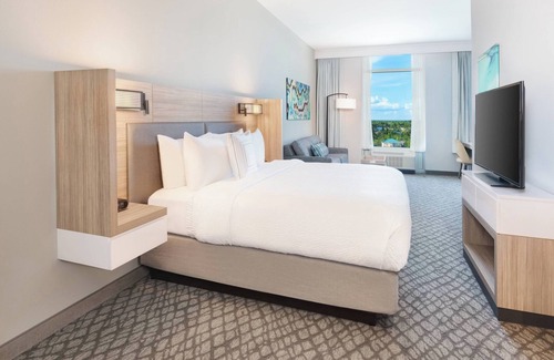 Panama City Beach Hotel | SpringHill Suites by Marriott Panama City Beach Beachfront