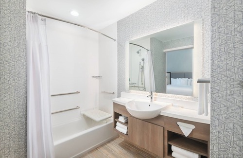 Panama City Beach Hotel | SpringHill Suites by Marriott Panama City Beach Beachfront