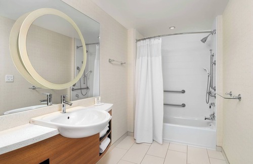 Downtown Chattanooga Hotel | SpringHill Suites by Marriott Chattanooga Downtown/Cameron Harbor