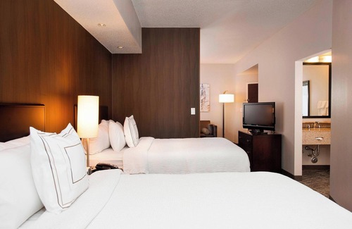 Crestline Heights Hotel | SpringHill Suites by Marriott Birmingham Colonnade