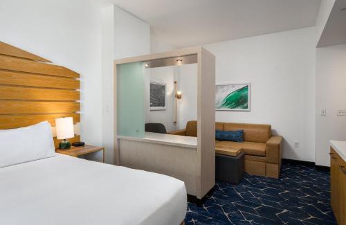 Townsite Hotel | SpringHill Suites by Marriott Oceanside Beach