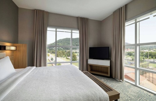 Roanoke Hotel | SpringHill Suites by Marriott Roanoke