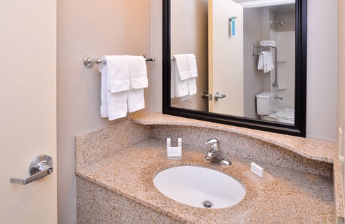 Corona Hotel | SpringHill Suites by Marriott Corona Riverside