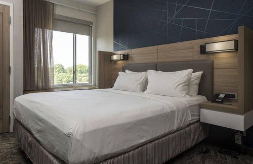 Huntersville Hotel | SpringHill Suites by Marriott Charlotte Huntersville