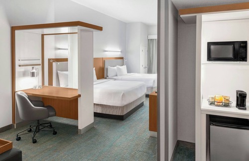 Auburn Hills Hotel | SpringHill Suites Detroit Auburn Hills