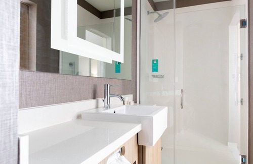 Parkville Hotel | SpringHill Suites Kansas City Airport