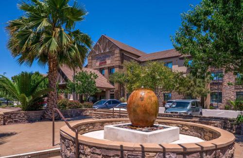 Temecula Hotel | SpringHill Suites Temecula Valley Wine Country