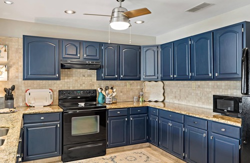 Enchanted Oaks House | SpringPricing+Couples+LakeFront+1Pet+BoatDock