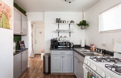 Point Loma Heights Cottage | Springtime Escape – Discounted beach cottage!