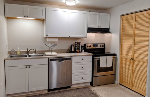 Farviews - Pattee Canyon Apartment | Springtree Apartment