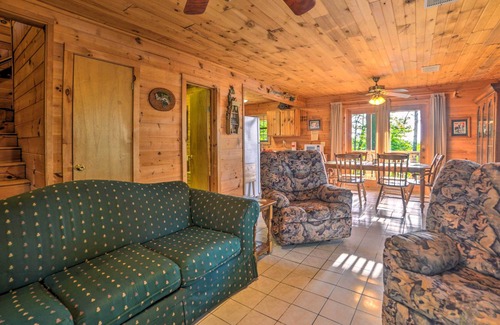 Springville Cabin | Springville Cabin on Kentucky Lake w/ Deck!