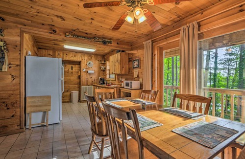 Springville Cabin | Springville Cabin on Kentucky Lake w/ Deck!