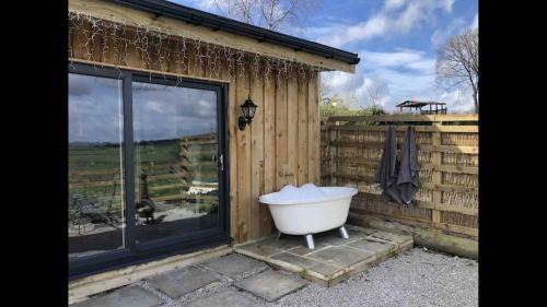 Kirkhamgate Other | Springwood cabin