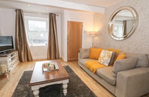 New Mill House | Springwood Cottage
