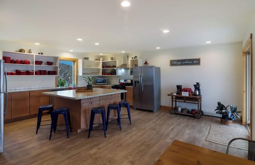 Frankfort House | Spruce at Lake Bluff Preserve-Lake Michigan Views-Sleeps 20