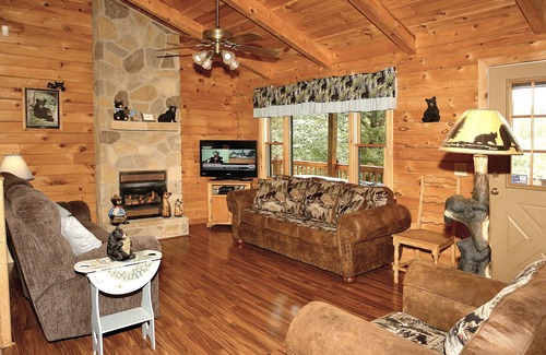 Cosby Cabin | Spruce Lane - 2 Bedrooms, 2 Baths, Sleeps 6 Cabin by RedAwning
