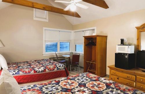Witmer Hotel | Spruce Lane Lodge and Cottages