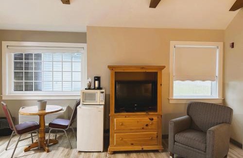 Witmer Hotel | Spruce Lane Lodge and Cottages