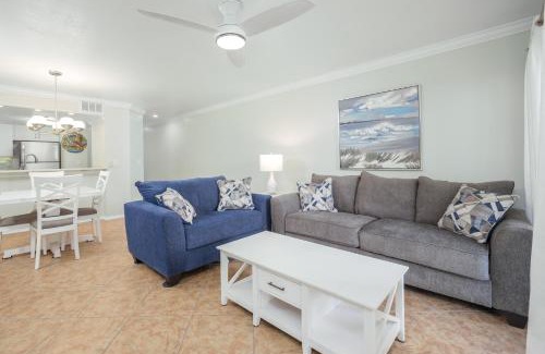 Crescent Beach Apartment | Spyglass 32