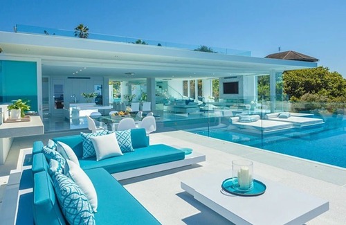 Sunshine Beach Villa | Spyglass (Ocean Views)